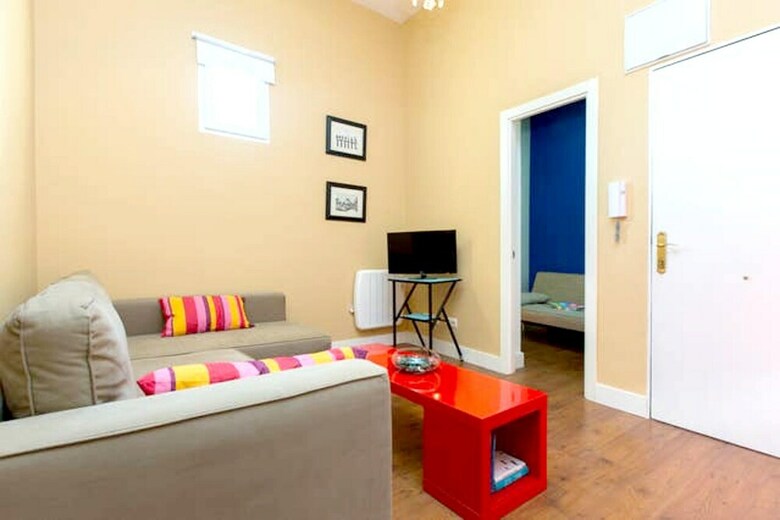Apartment With 2 Bedrooms In Madrid, With Wifi