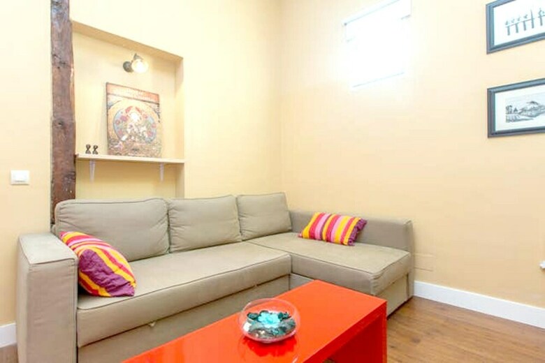 Apartment With 2 Bedrooms In Madrid, With Wifi