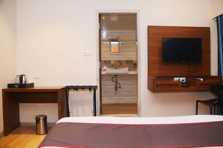 Hotel West Inn