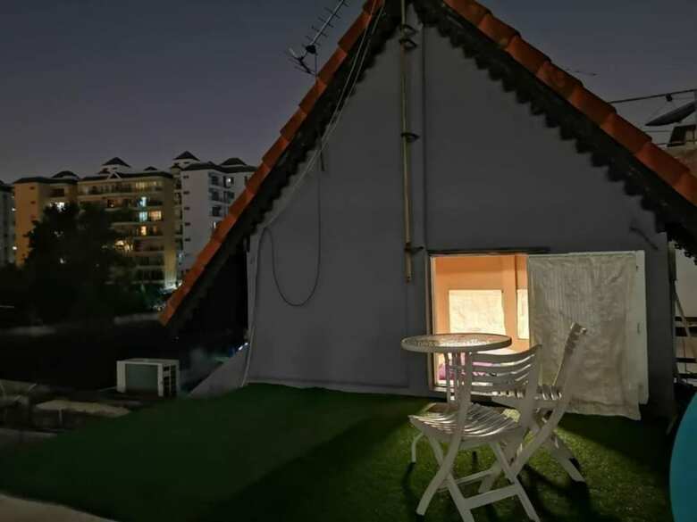 Hostal Waterside House And Hostel