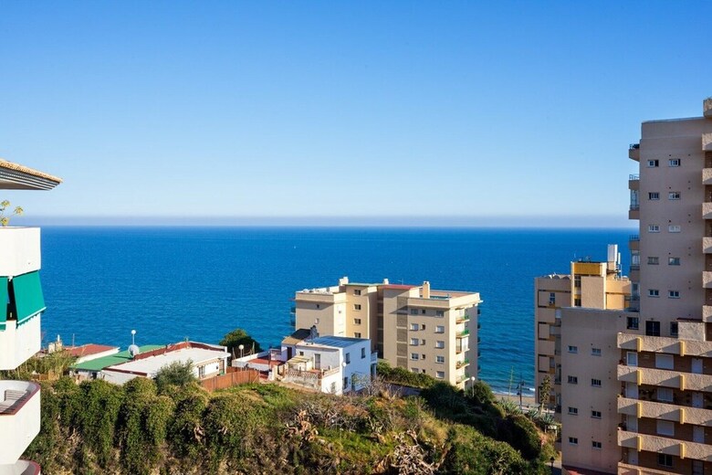 2br  Apartment With Sea View, Gym And Pool Ref 129