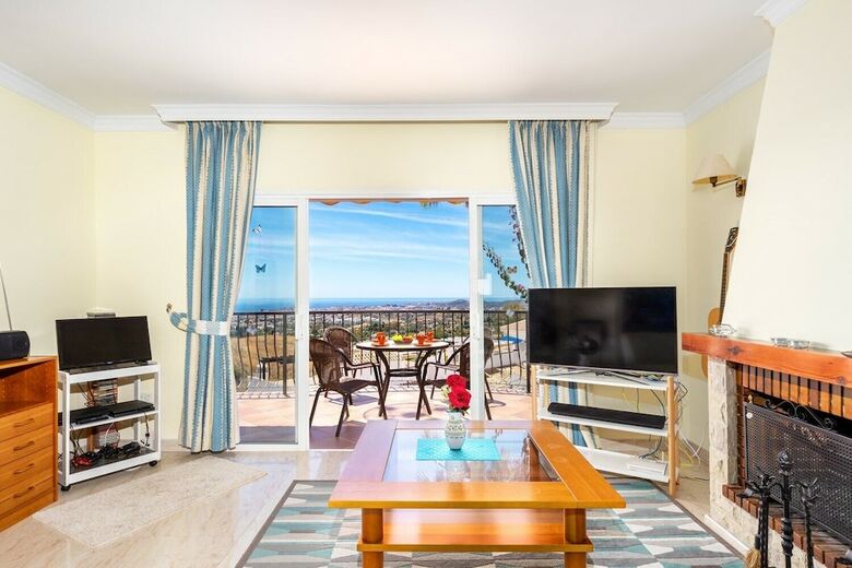 Family Apartment With Stunning Views In Mijas Ref 140