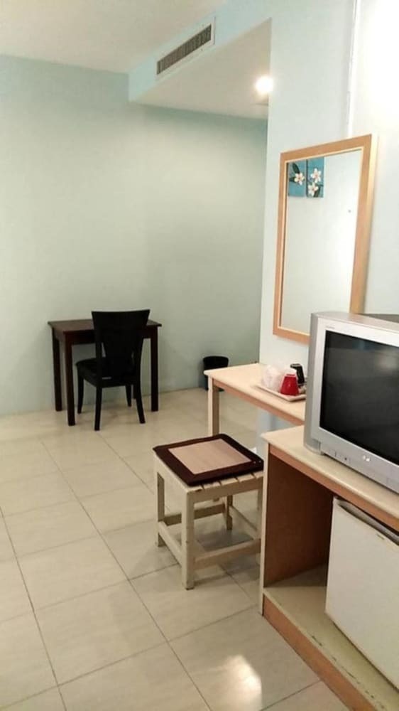 At Home Hotel
