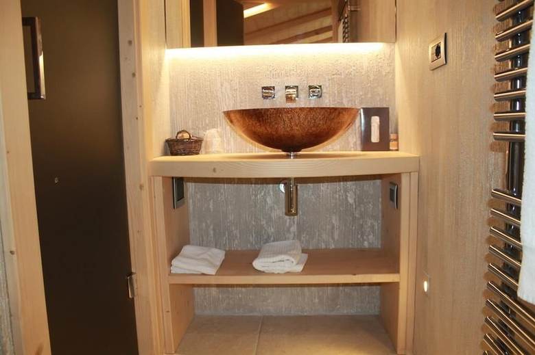 Hotel Chalet Lago Antorno