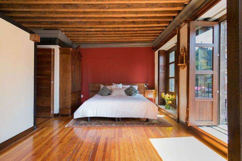 Apartamentos Casa Sauto Luxury Family Suites
