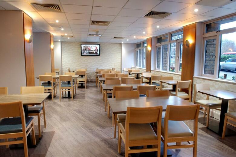 Waterloo Hub Hotel & Suites