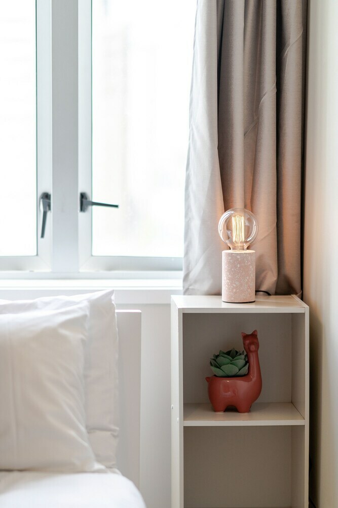 Warm & Cosy Two-bedroom Apartment In Cbd