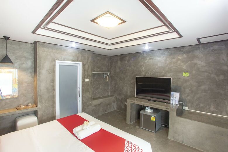 Hotel Oyo 659 Loft House Homestay