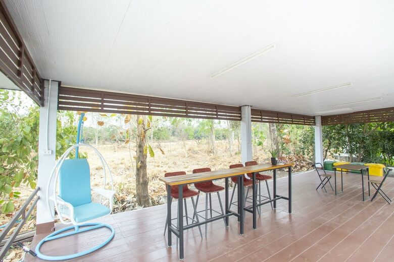 Hotel Oyo 659 Loft House Homestay