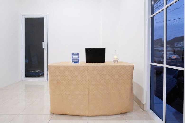 Hostal Oyo 2296 Star House