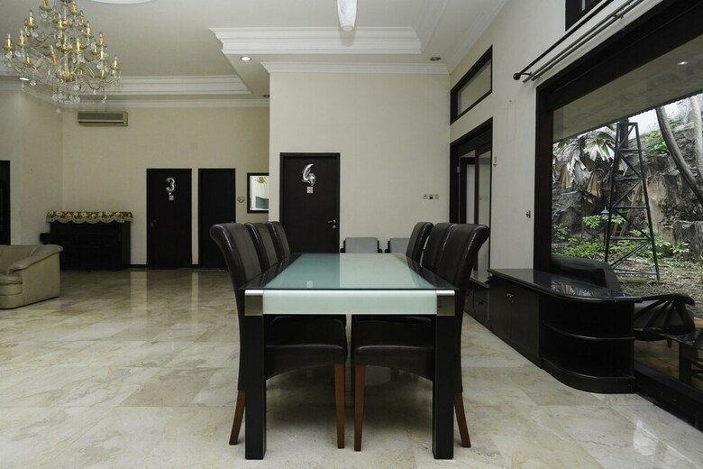 Hotel Spot On 2483 Salju Korea Residence