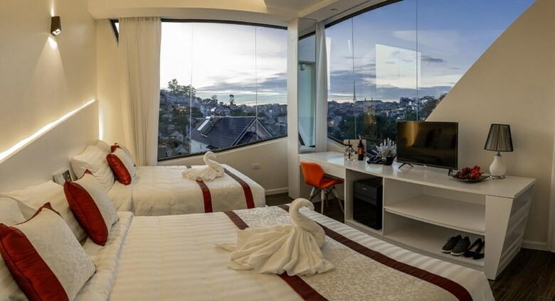 Hotel Redpine Condotel