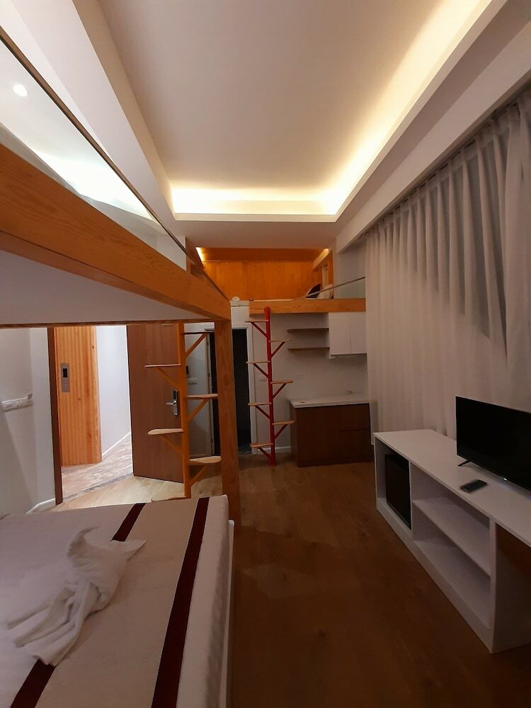 Hotel Redpine Condotel