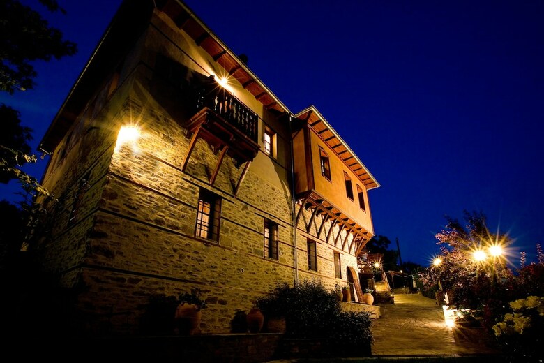 Hotel Viraggas