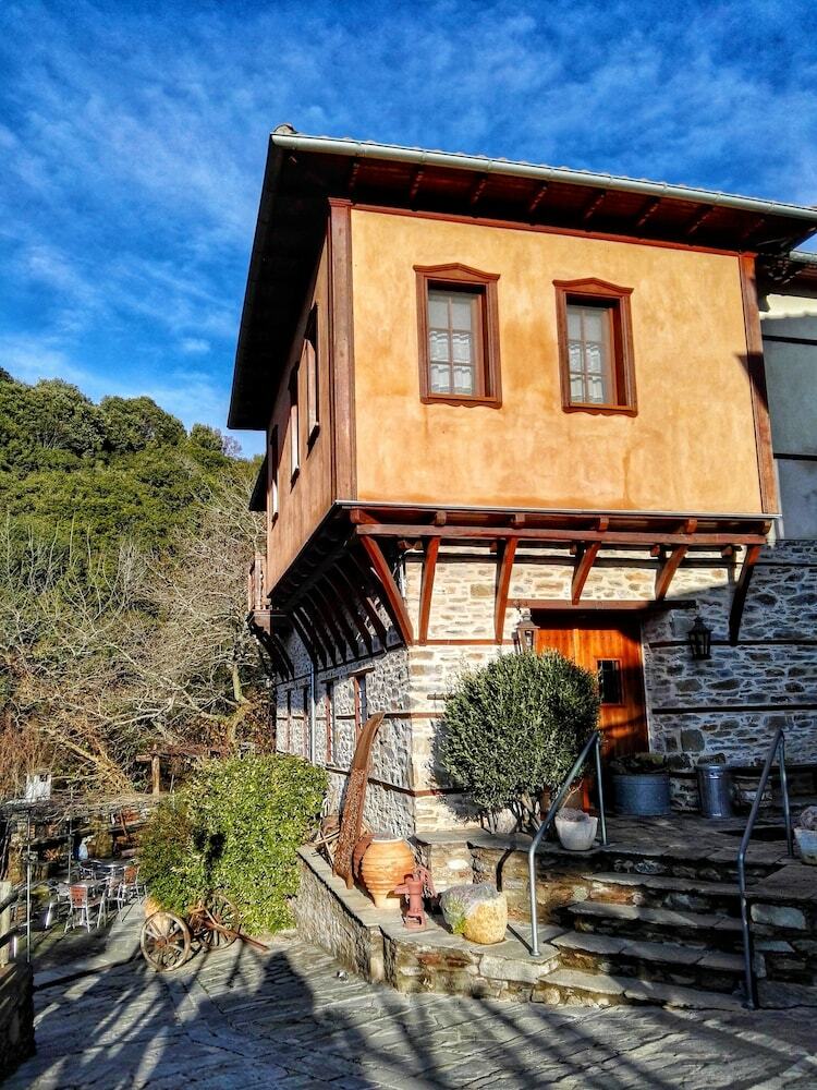 Hotel Viraggas