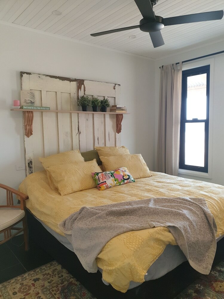 Yass Tiny Farm And Accommodation