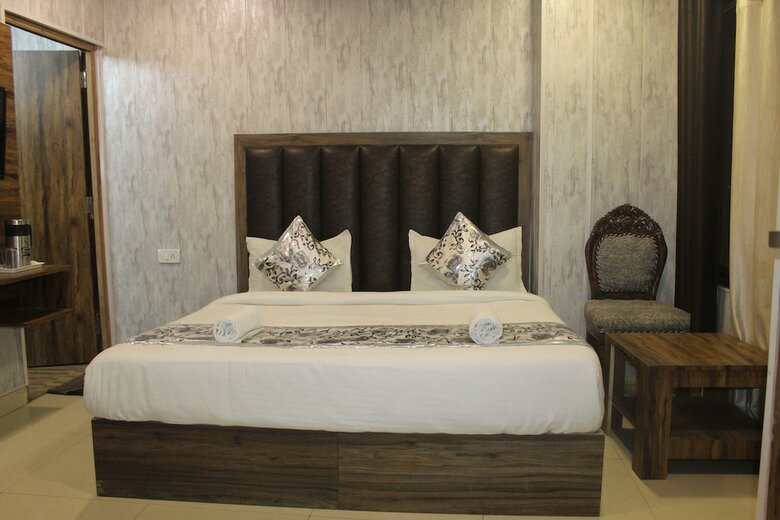 Hotel Smile Residency