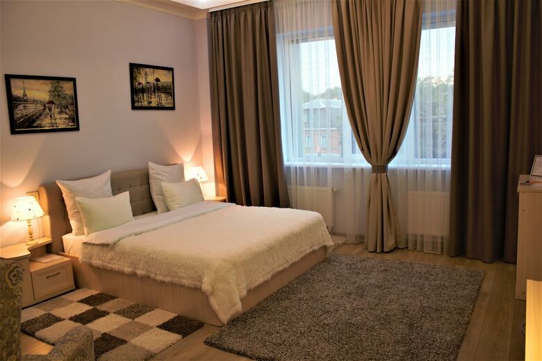 Tesoro Hotel