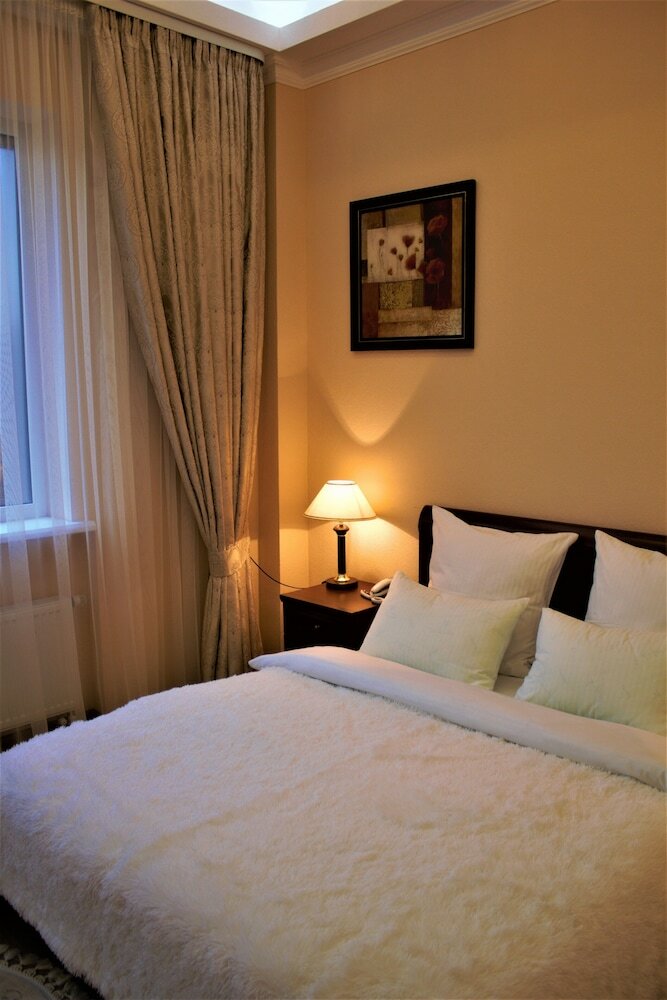 Tesoro Hotel