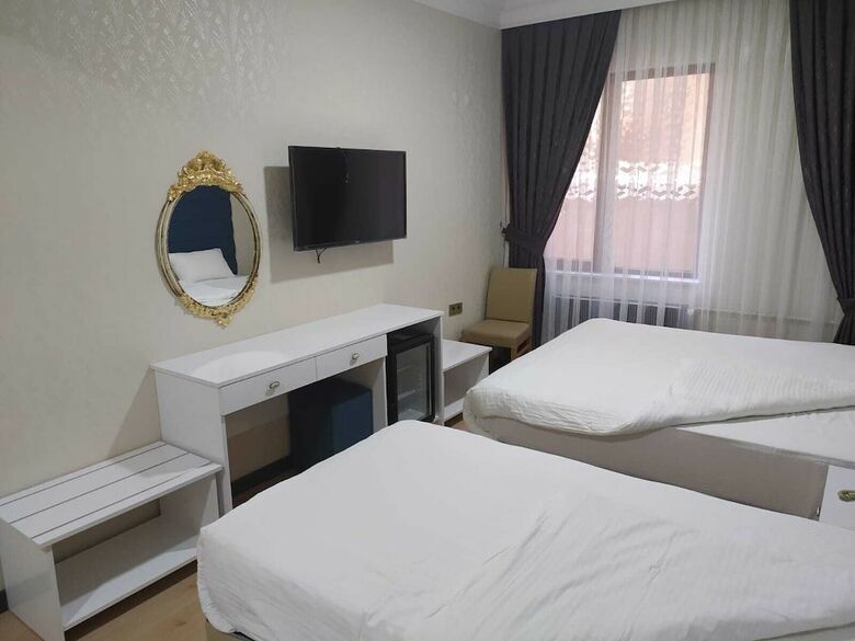 Athena Life Hotel