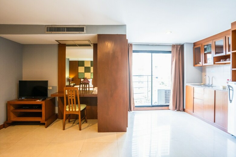 Hotel Lacuna Sukhumvit By Favstay