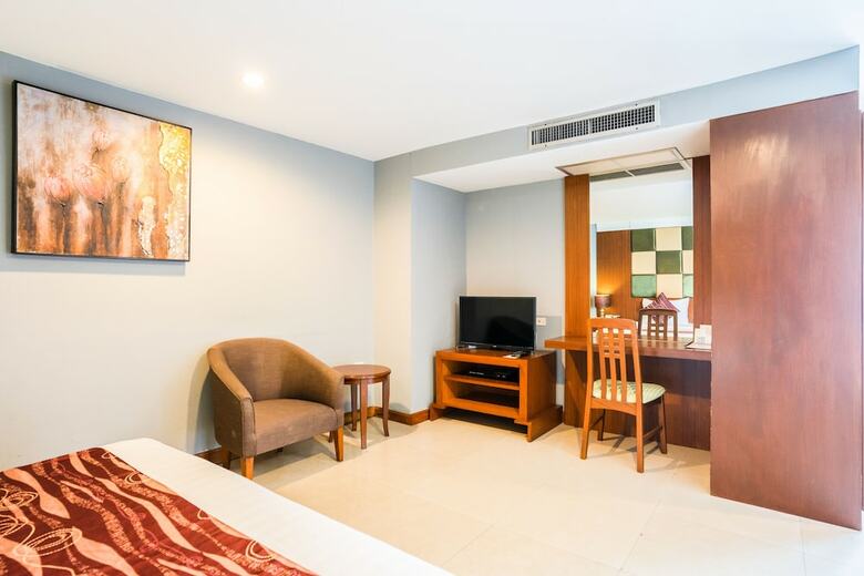 Hotel Lacuna Sukhumvit By Favstay