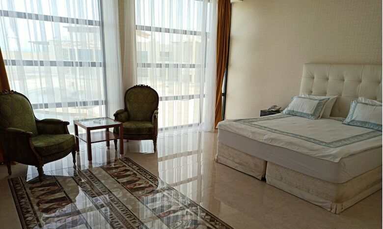Hotel Kaspi Beach Resort