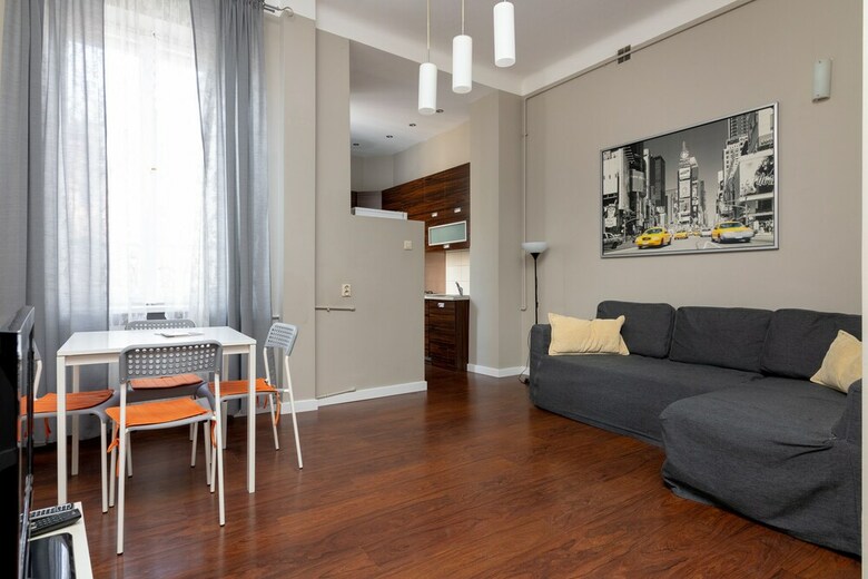 Wilcza ?r�dmie?cie Cozy Apartment