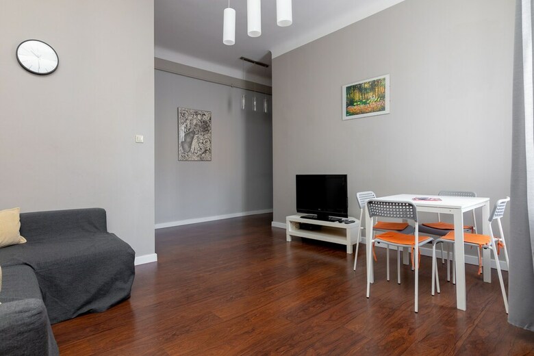 Wilcza ?r�dmie?cie Cozy Apartment