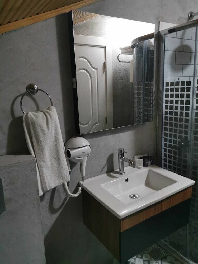 Hotel No57 Suites