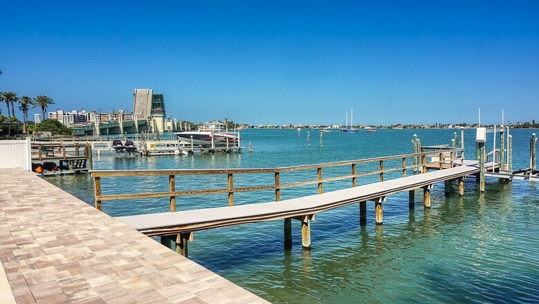 Treasure Island Intercoastal Boat Dock Pool 7989 By Techtravel
