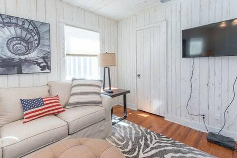 Sunset Sands Beach Pool Home Pass-a-grille 2508 By Techtravel