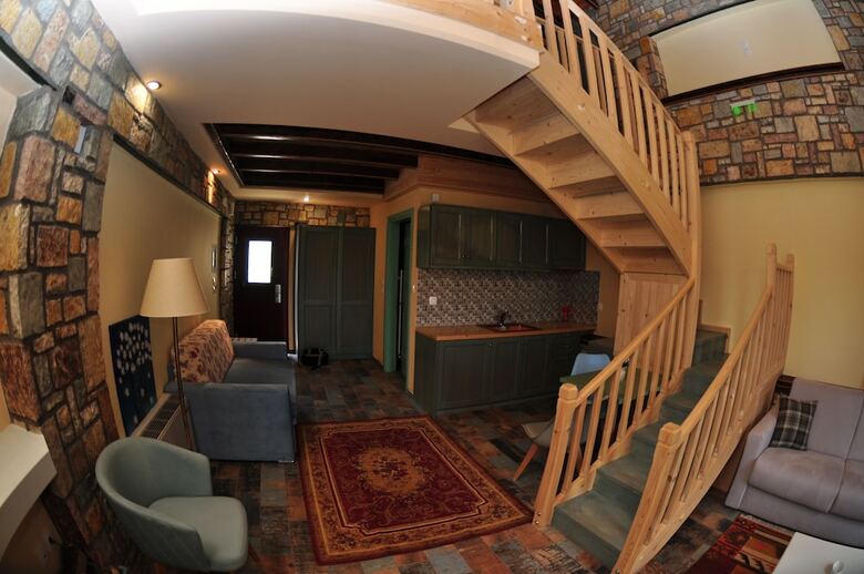 Hotel Oreiades Suites