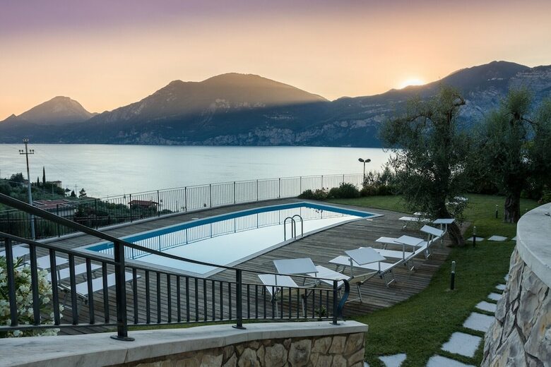 Apartamento Villa Borgo Borago