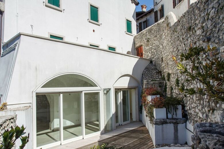 Apartamento Villa Borgo Borago