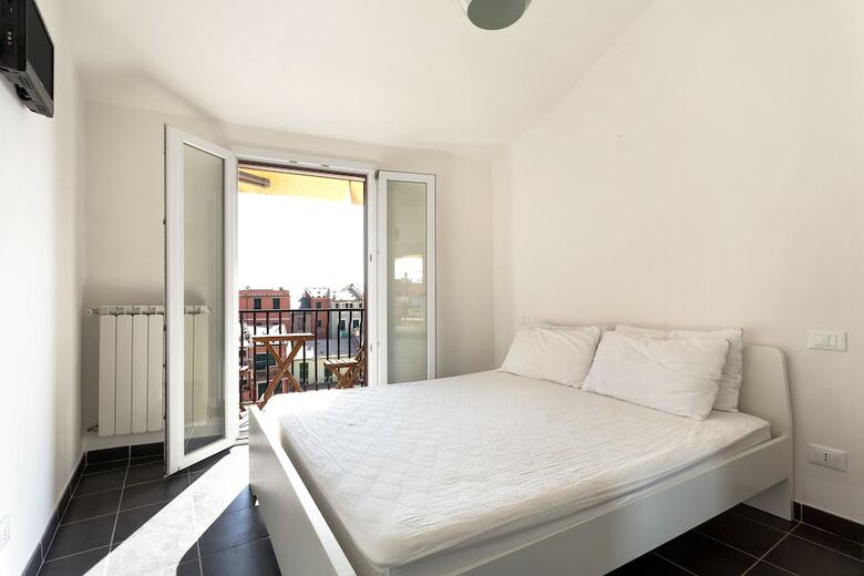 Hotel Vernazza Rooms & Apartments