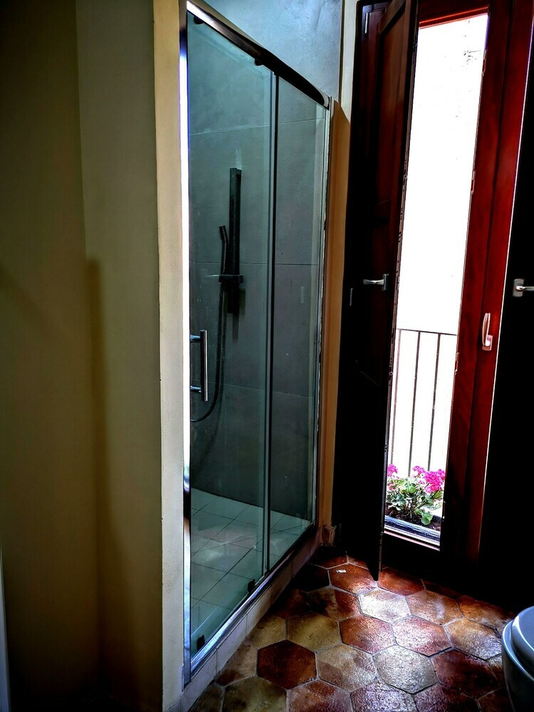 Aljama Downtown B&B