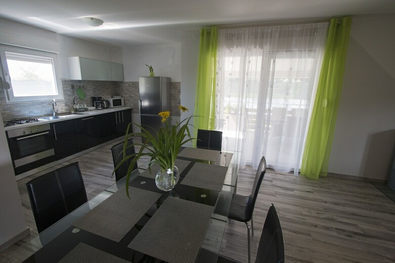 Cosy And Lovely Villa Trosti With A Pool