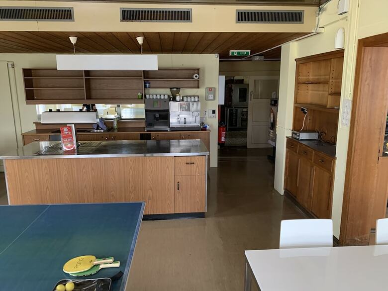 Hostal Hotel Sch�nbrunnen