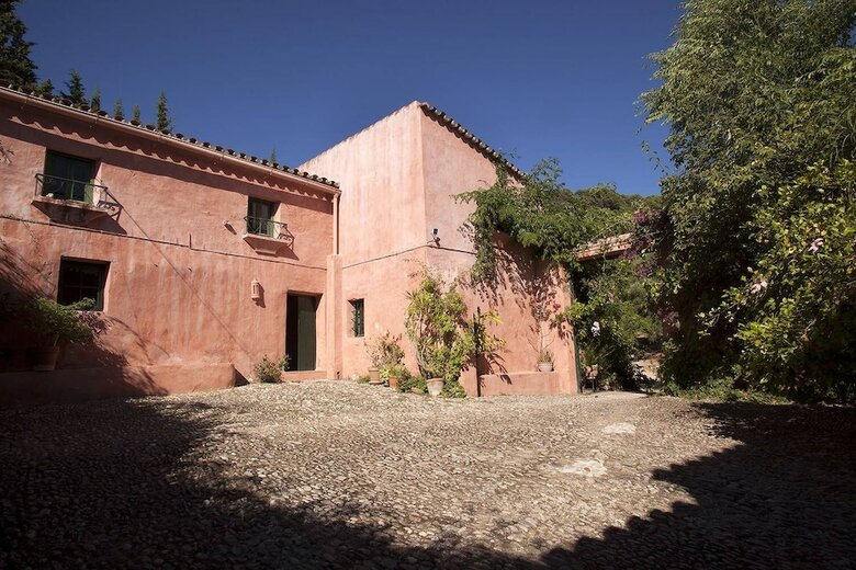 Agroturismo La Almu�a