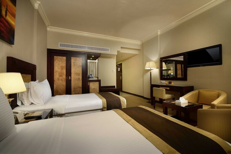 Waves International Hotel
