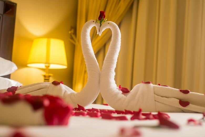 Waves International Hotel