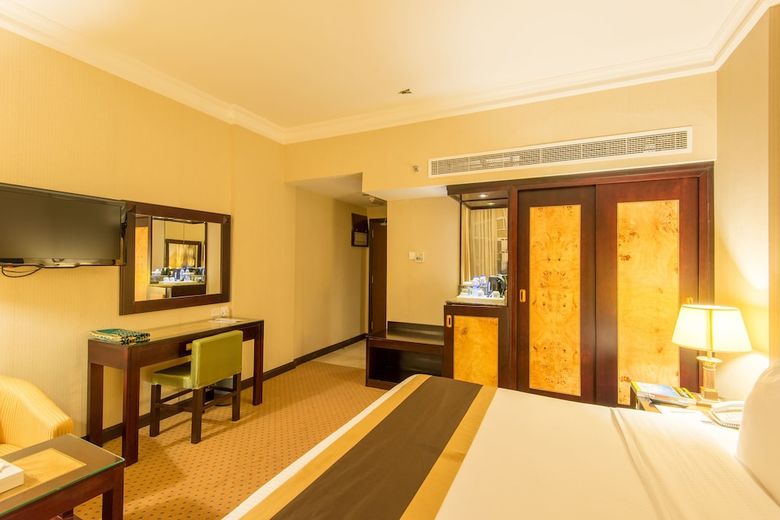 Waves International Hotel