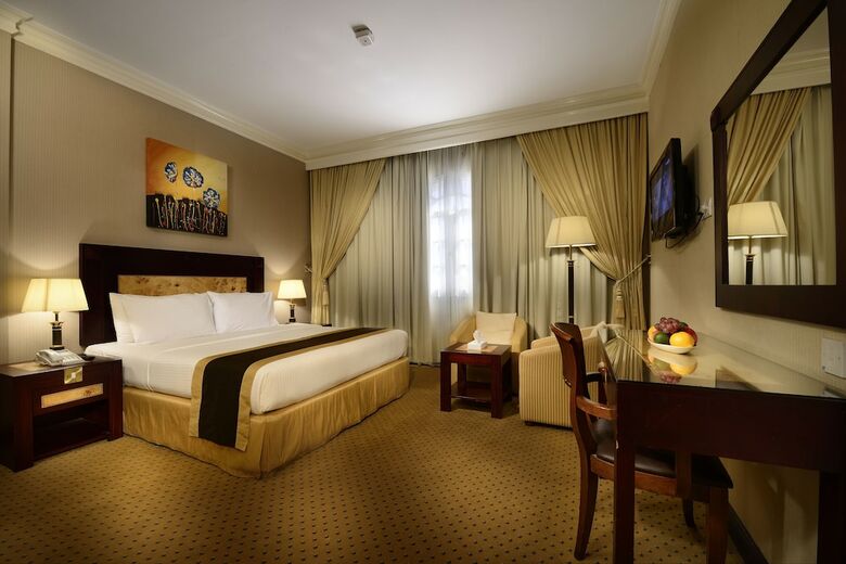 Waves International Hotel