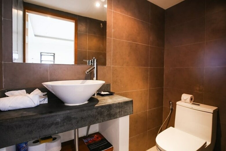 1 Bedroom Seaview Villa Anthong Hills