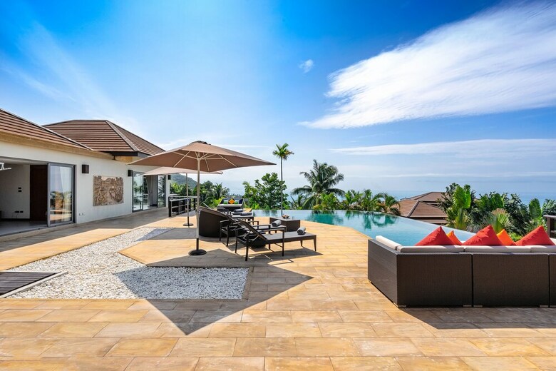 4 Bedroom Sea View Villa Bubbles