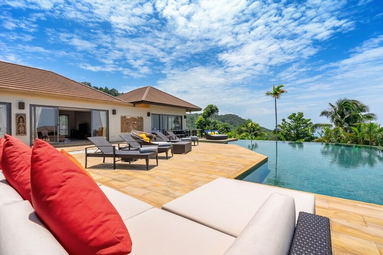 4 Bedroom Sea View Villa Bubbles