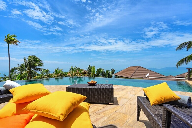 4 Bedroom Sea View Villa Bubbles