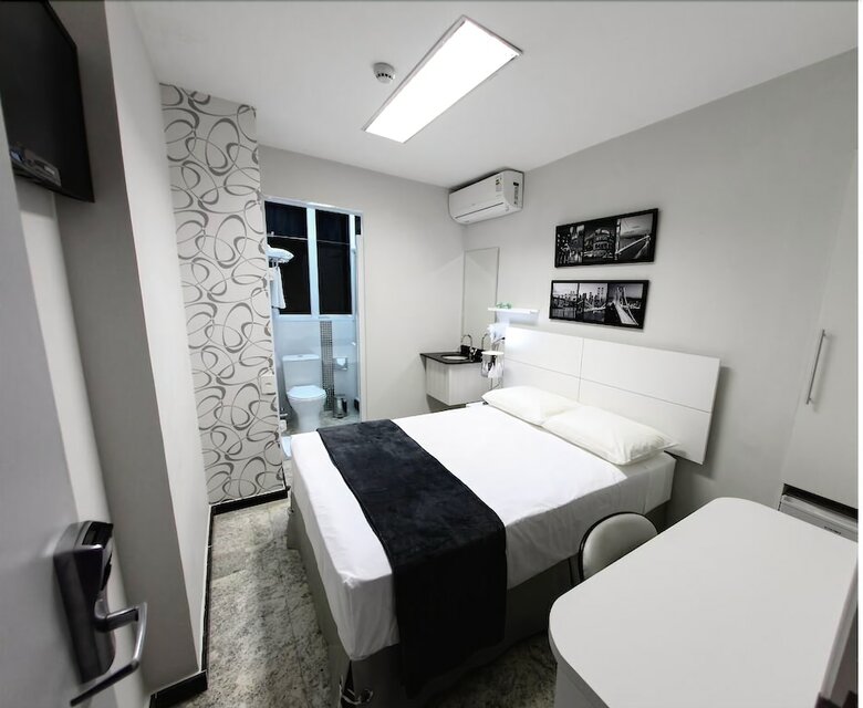 Compacto Hotel