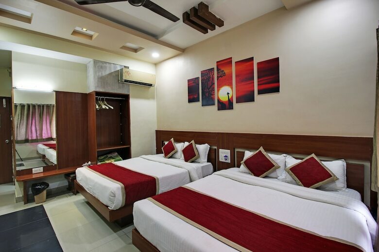 Hotel Sunset Inn Mount Abu With Swimming Pool